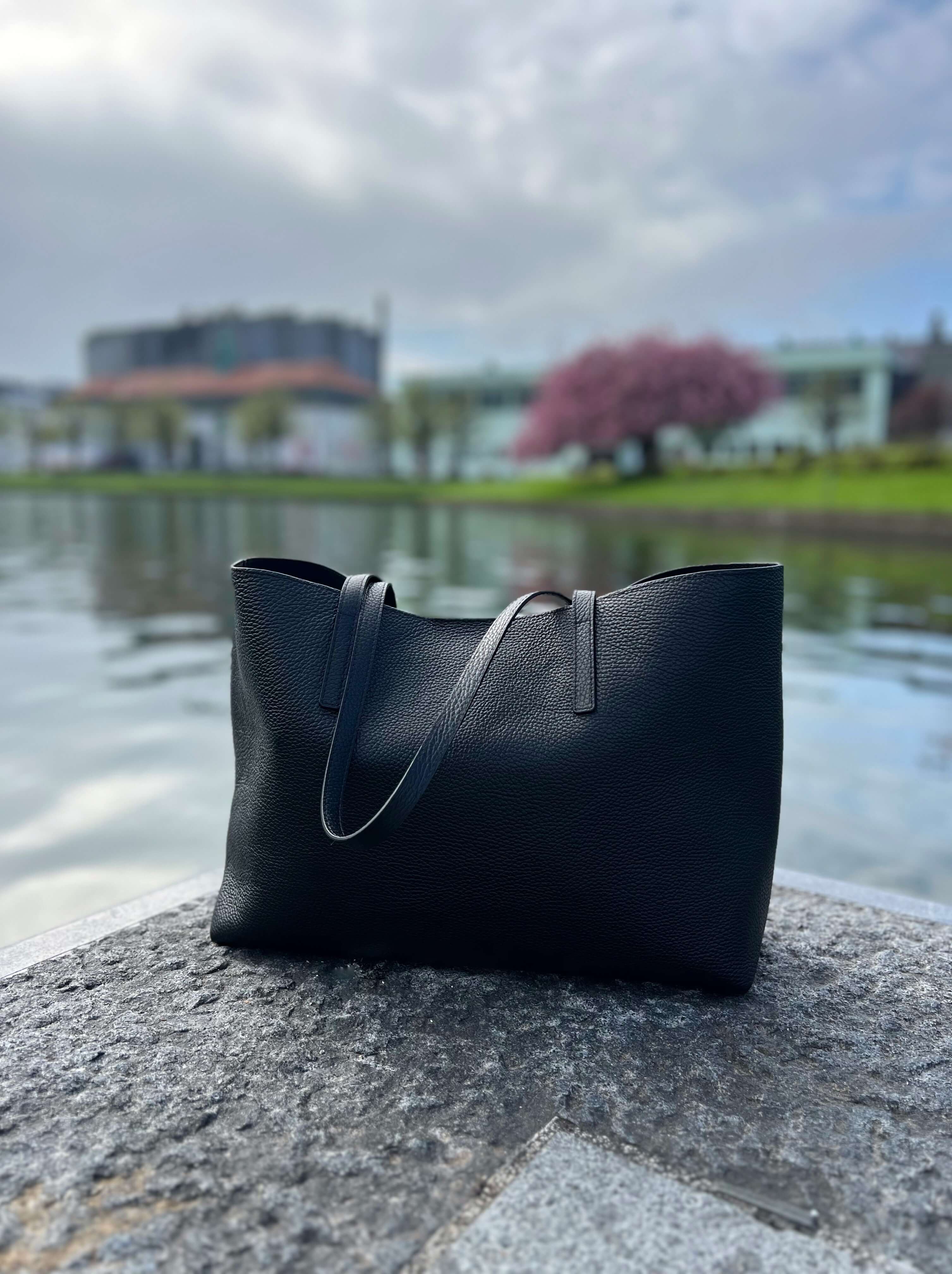 Luna Tote